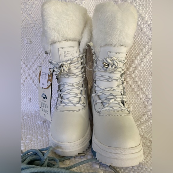ROXY• “Kaori”•Winter White• Lace up•Leather & Faux Fur•Boots•5.5•NWT! - Picture 2 of 14